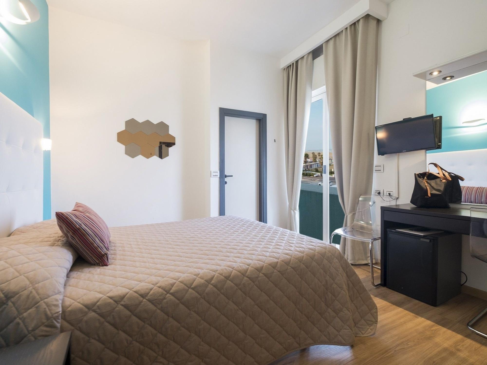 Hotel Levante Rimini Eksteriør bilde