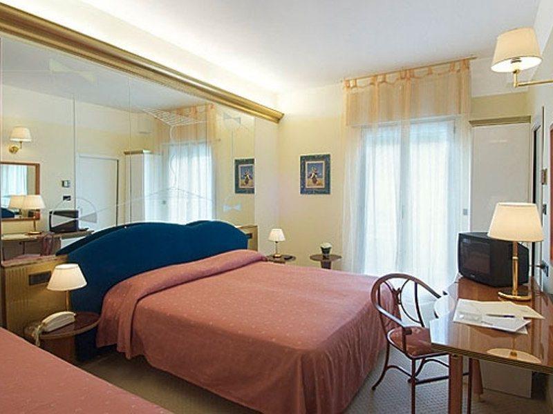 Hotel Levante Rimini Eksteriør bilde