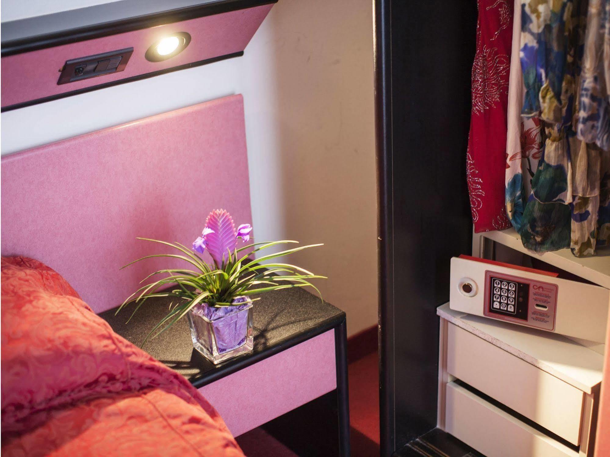 Hotel Levante Rimini Eksteriør bilde