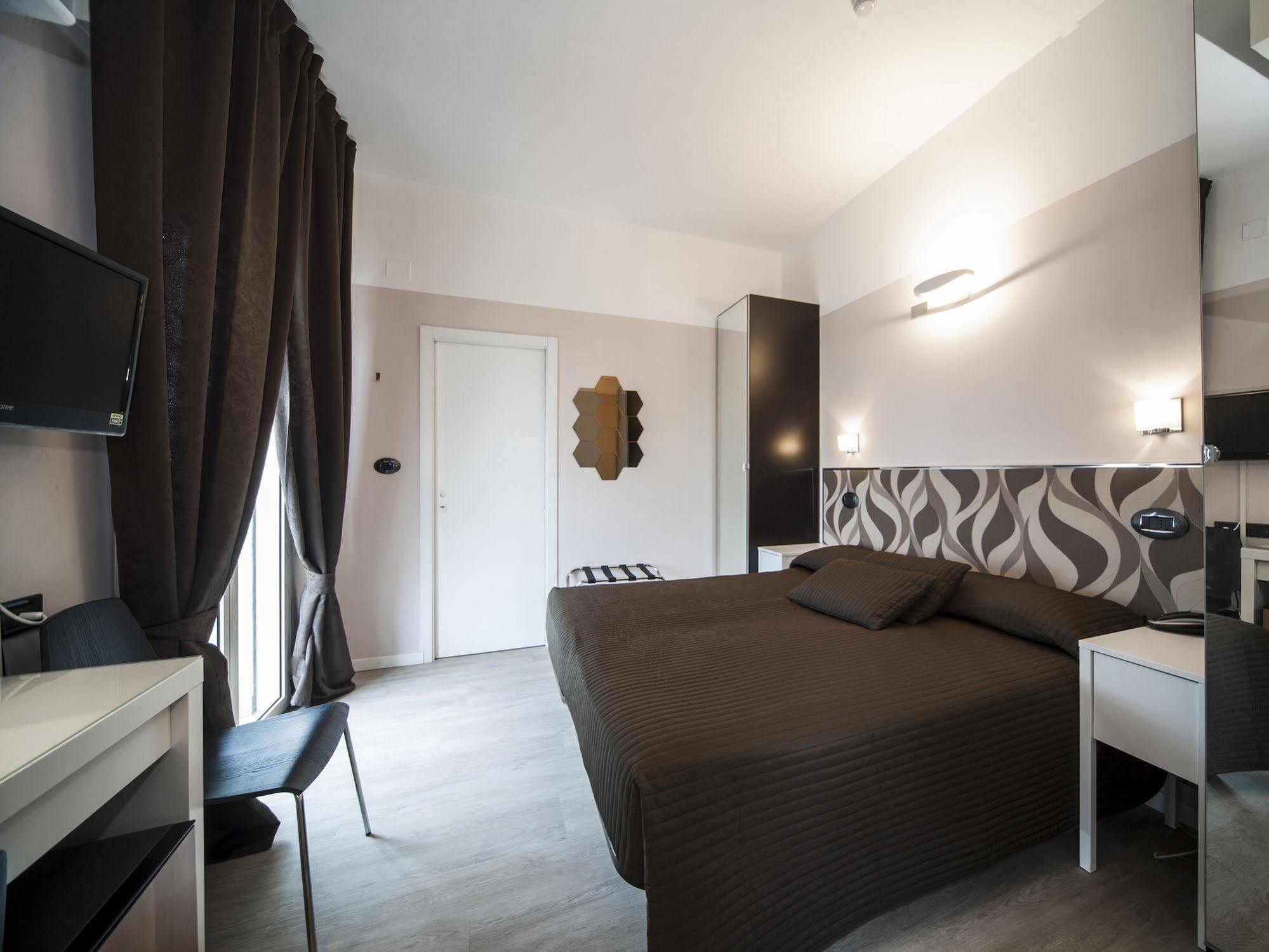 Hotel Levante Rimini Eksteriør bilde